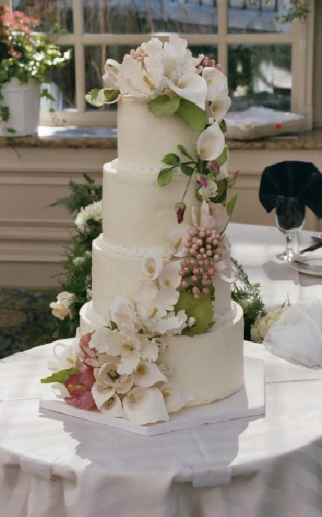 cascade wedding cake